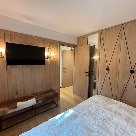 Nuovo Chesa Arlas 3b Apartment